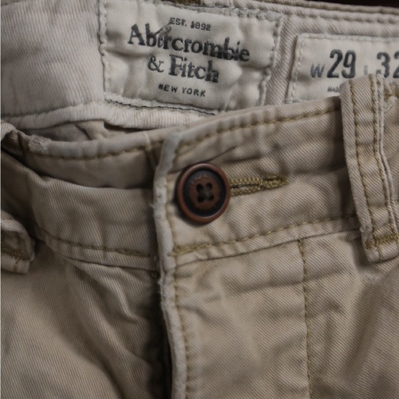 Abercrombie & Fitch Men’s Khaki Chino Pants 29x32 Slim Casual - Picture 2 of 3